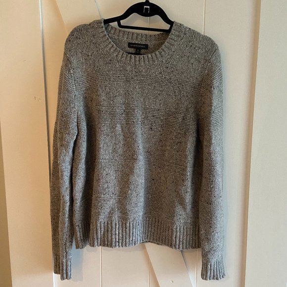 Banana Republic Sweaters - NWOT - Banana Republic Crewneck Sweater XL